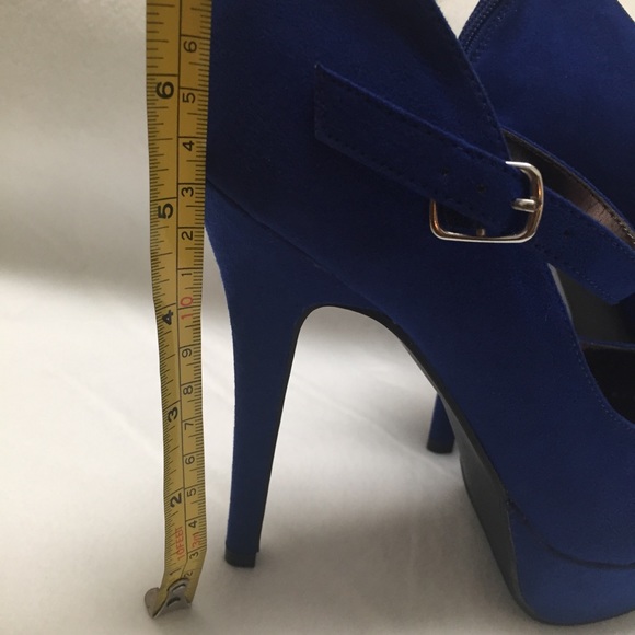 🚫SOLD🚫Material Girls Heels - Picture 5 of 6